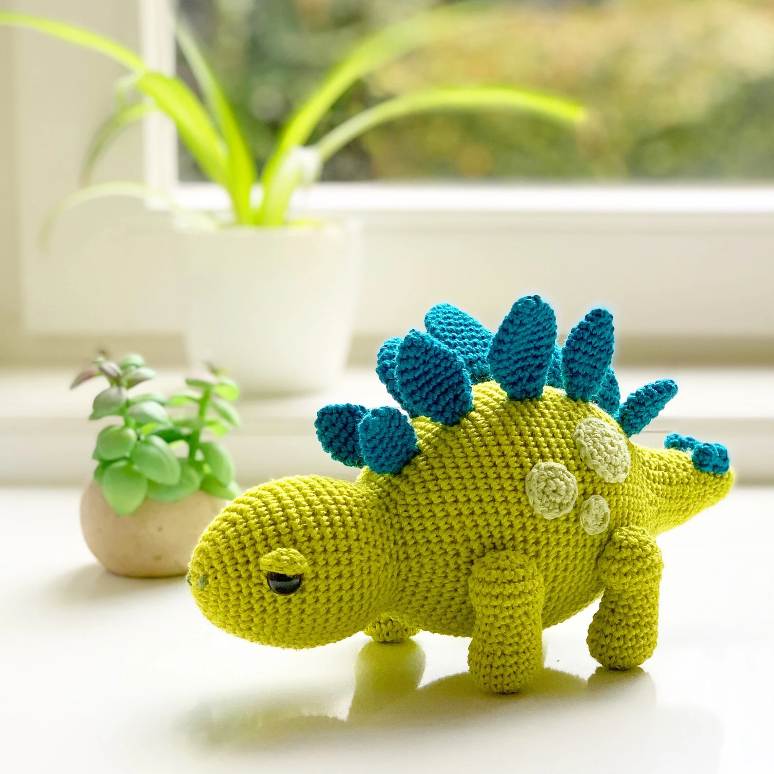 Muñeco de Apego El Conejo & La Luna Toby the Stegosaurus