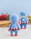 Muñeco de apego El Conejo & La Luna Little Baby Captain America