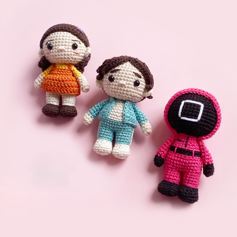 Muñeco de  Apego El Conejo & La Luna Little Squid Game