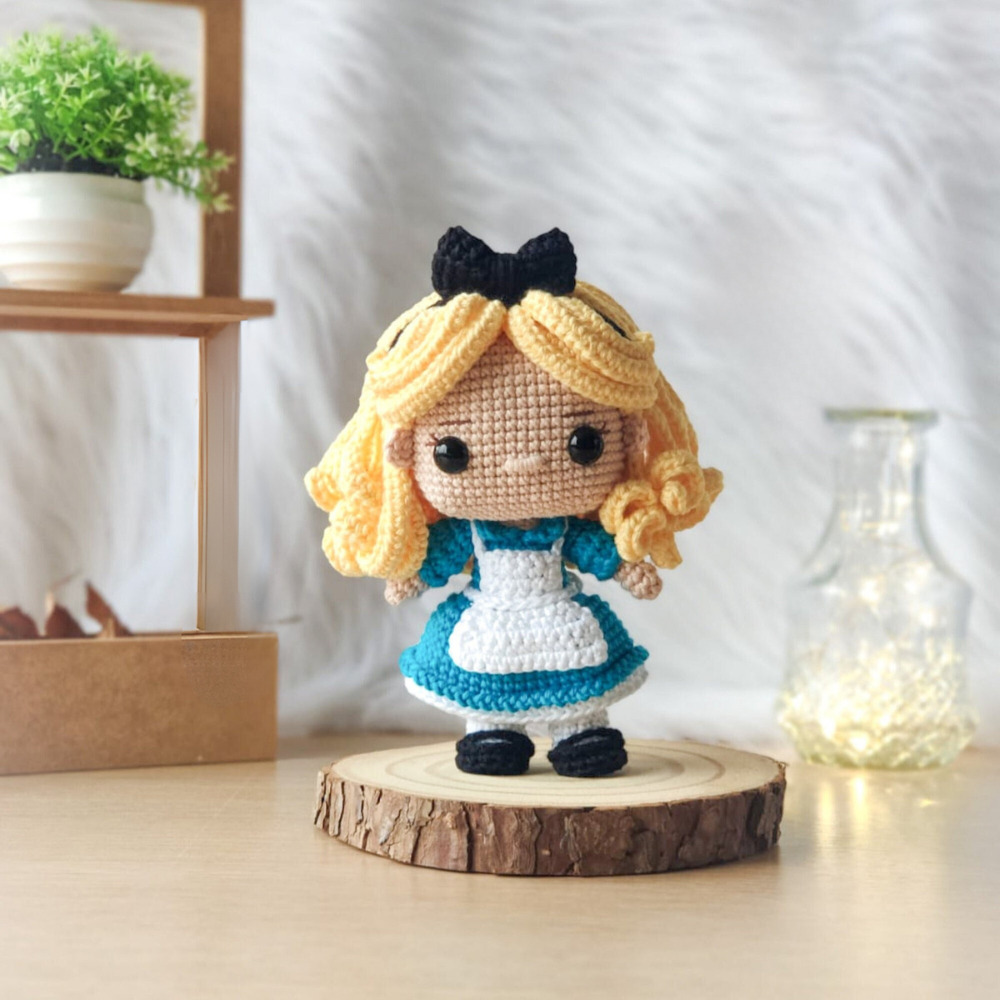 Muñeca de Apego El Conejo & La Luna Alicia en el País de las Maravillas