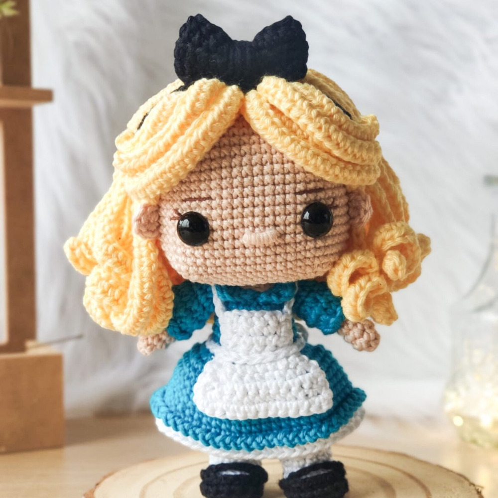 Muñeca de Apego El Conejo & La Luna Alicia en el País de las Maravillas