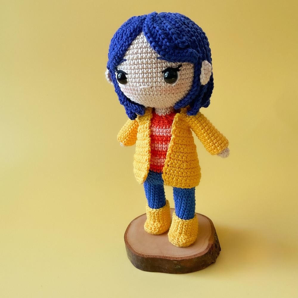 Muñeca de Apego El Conejo & La Luna Coraline Jones M04