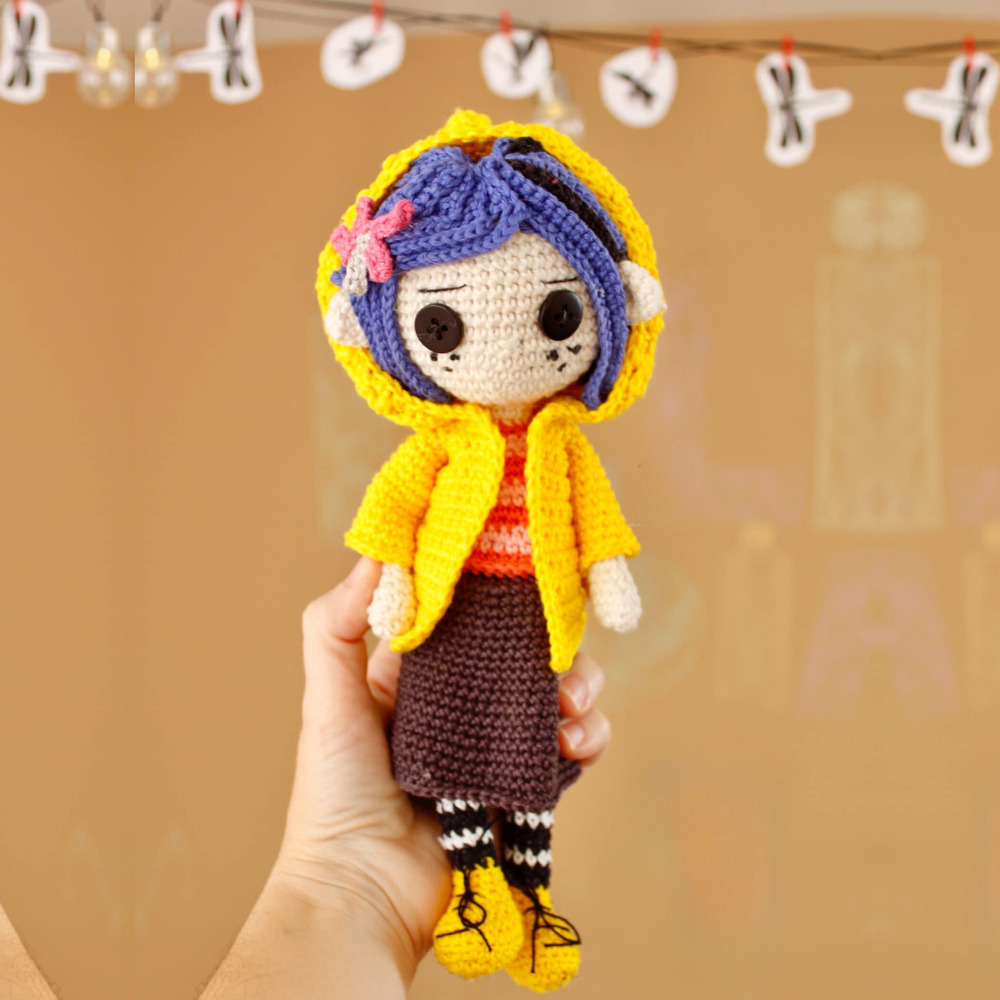 Muñeca de Apego El Conejo & La Luna Coraline Jones M03