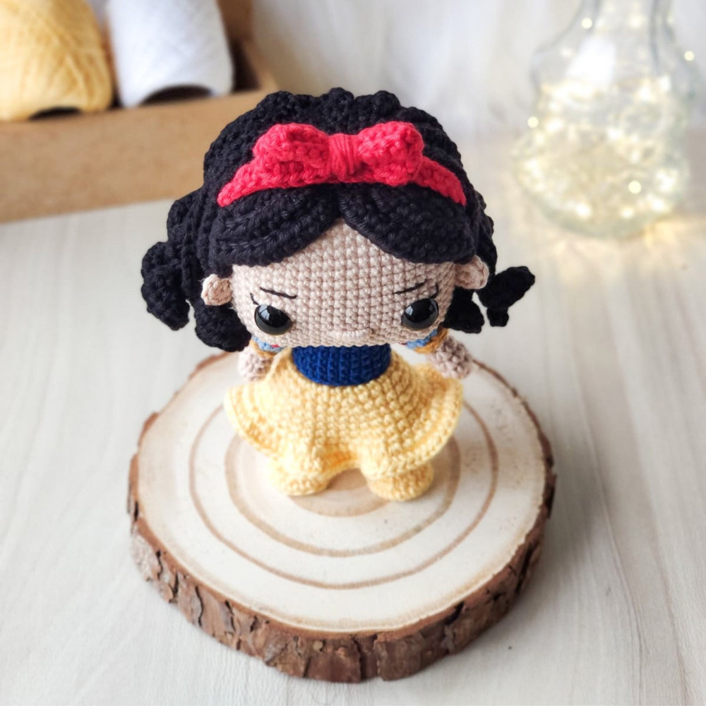 Muñeca de Apego El Conejo & La Luna Blancanieves