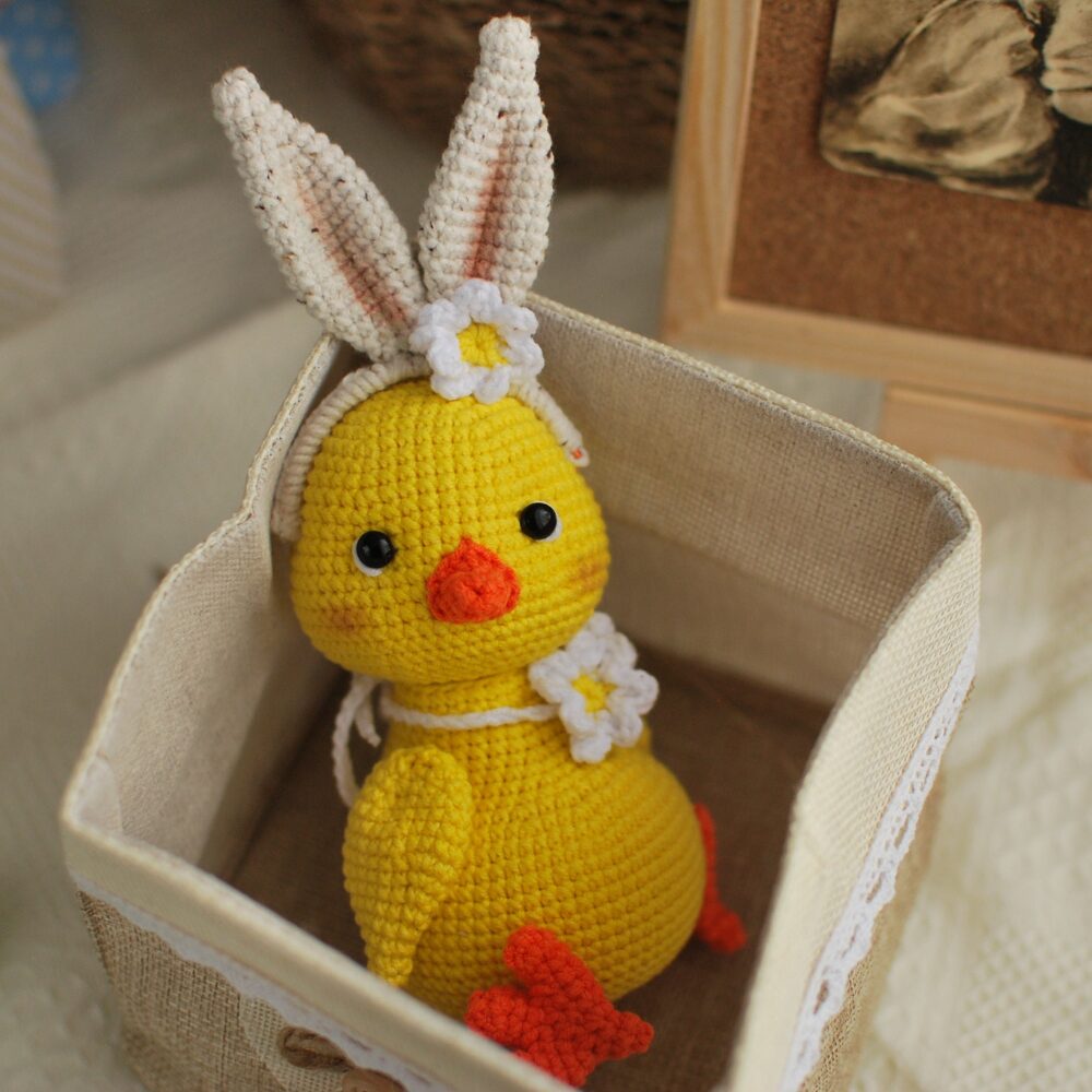 Muñeco de Apego El Conejo & La Luna Pollito de Pascua