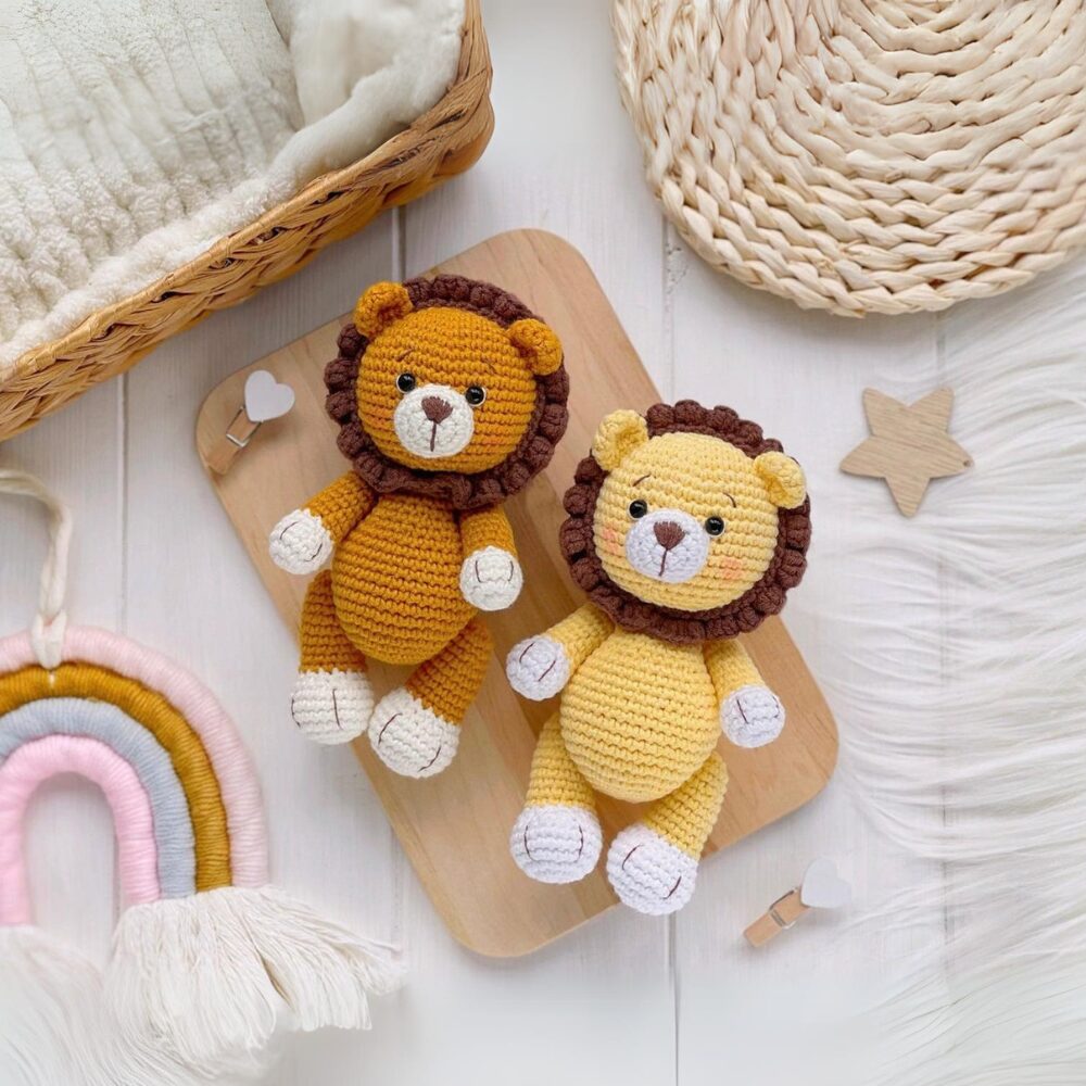 Muñeco de Apego El Conejo & La Luna Lory The Lion