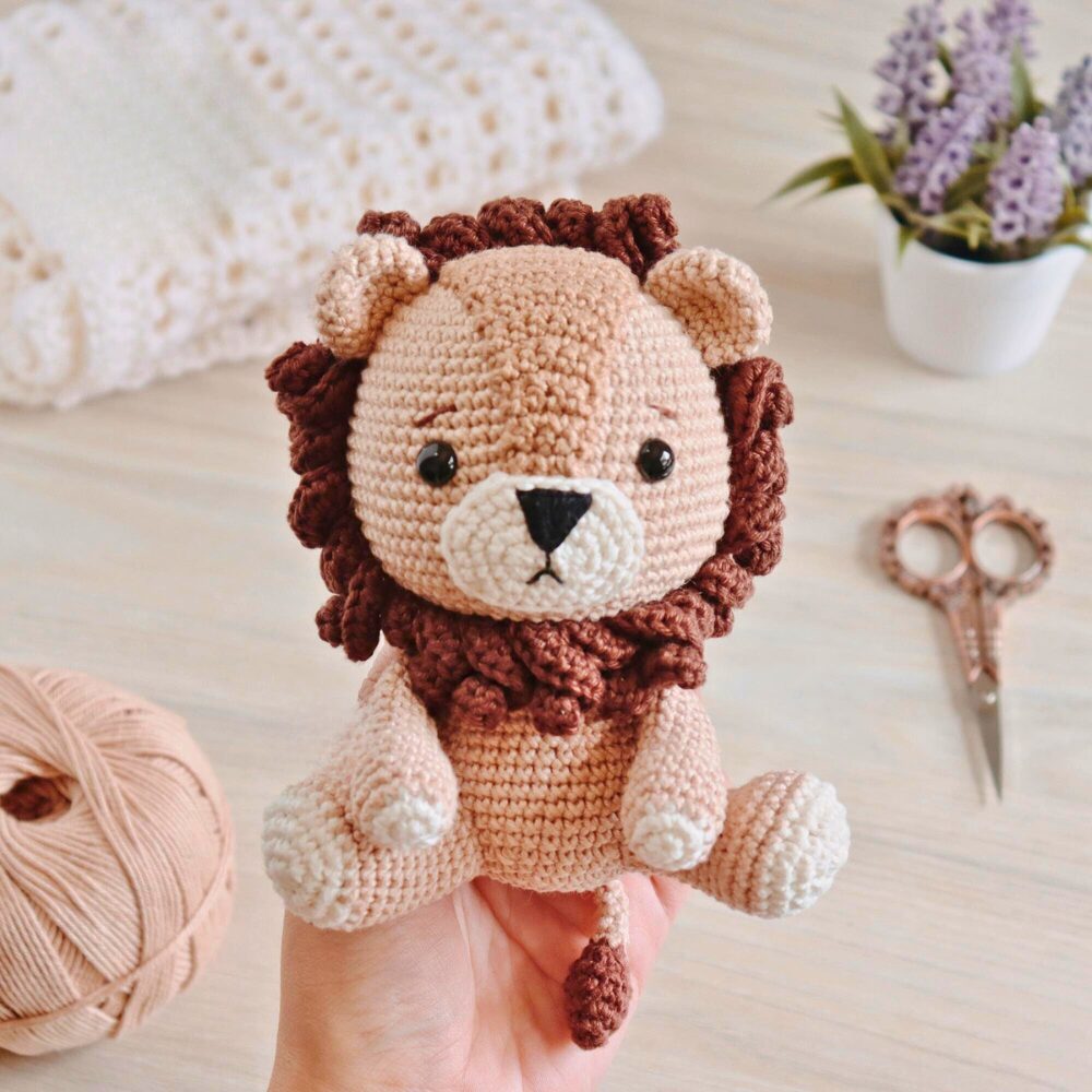 Muñeco de Apego El Conejo & La Luna Samy The Lion