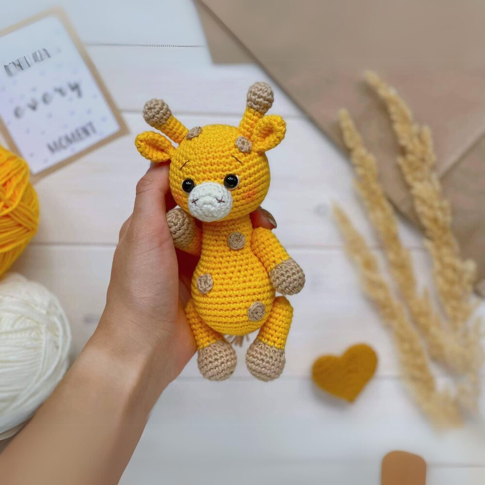 Muñeco de Apego El Conejo & La Luna Jirafa Safari