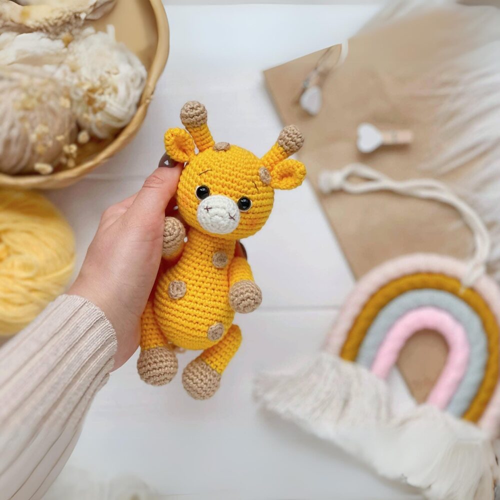 Muñeco de Apego El Conejo & La Luna Jirafa Safari