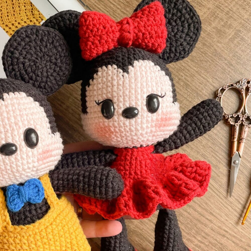 Muñeco de Apego El Conejo & La Luna Minnie M01