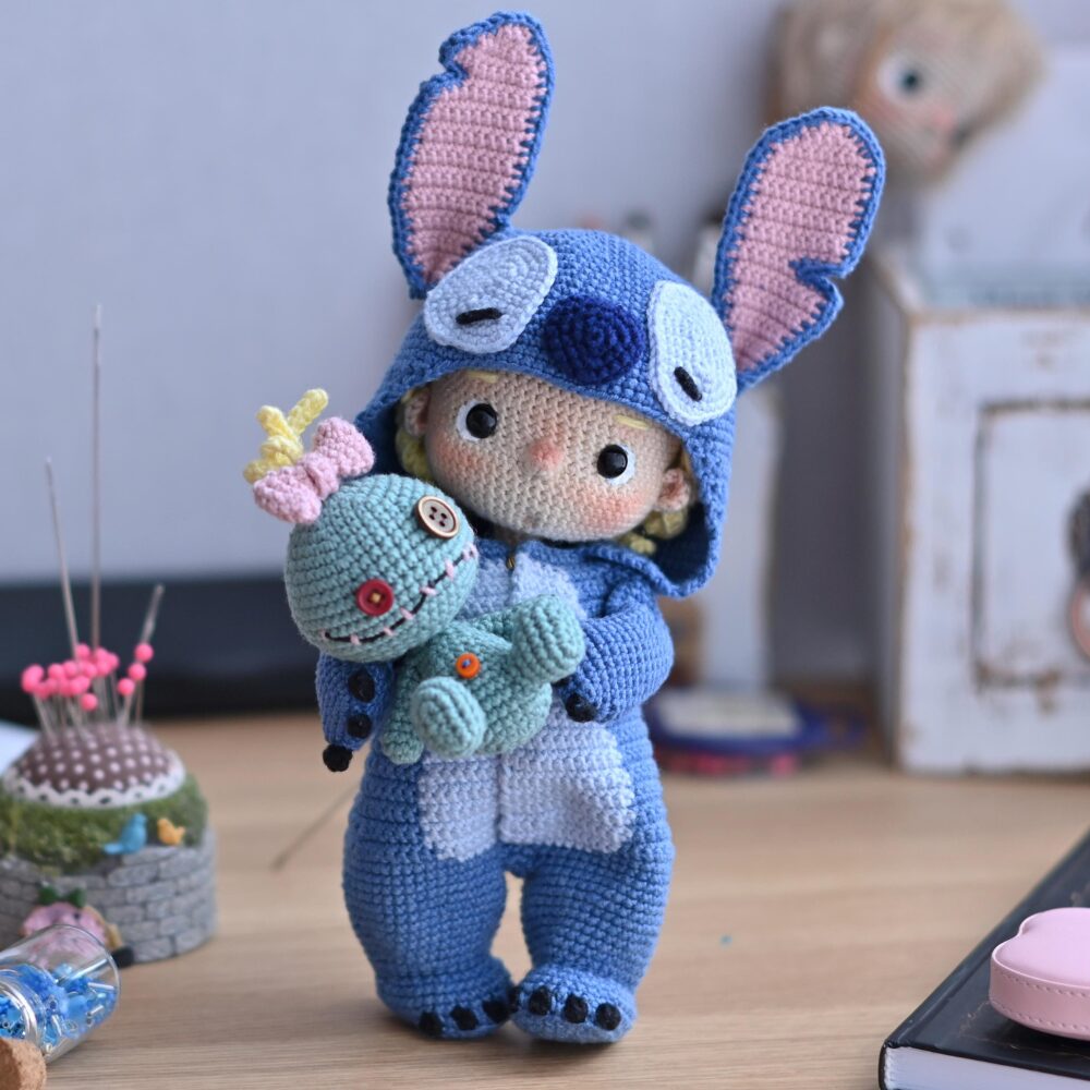 Muñeca de Apego El Conejo & La Luna Rita Disfrazada de Stitch _2 Muñeca de Apego El Conejo & La Luna Rita Disfrazada de Stitch
