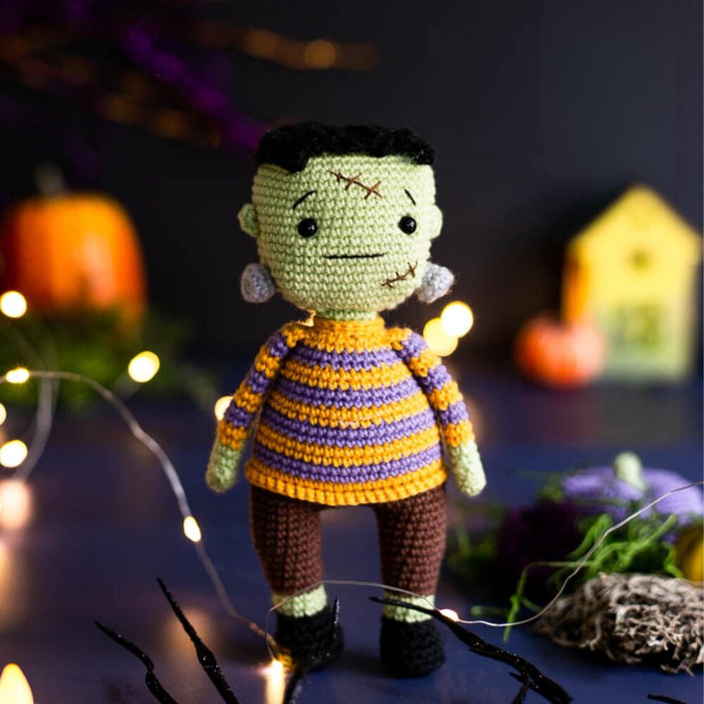 Muñeco de  Apego El Conejo & La Luna Frankenstein Jr.