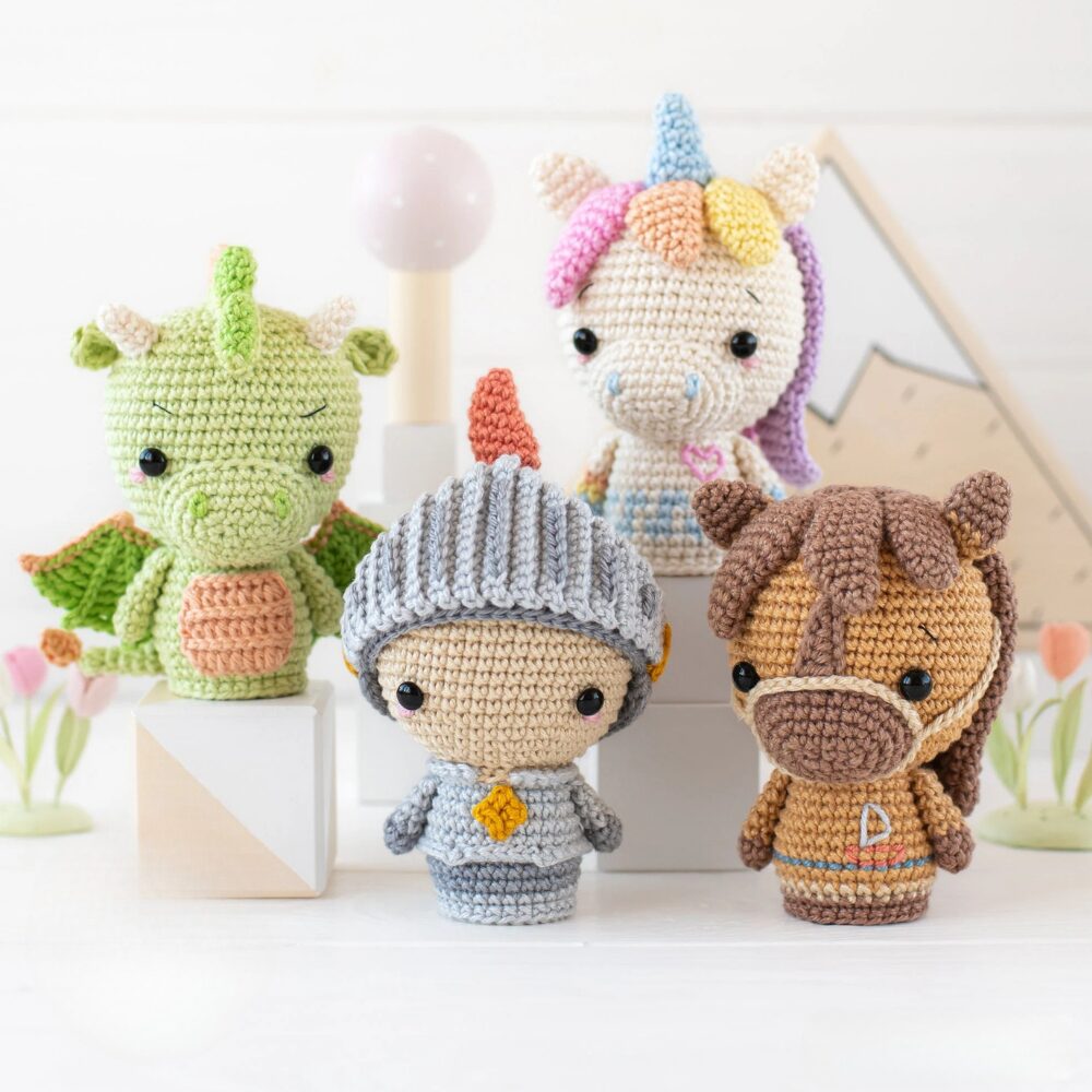 Muñeco de Apego El Conejo & La Luna Set Little Caballero & Dragón