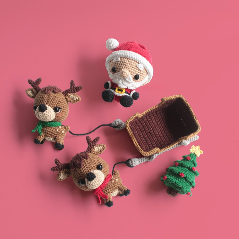 Muñeco de Apego El Conejo & La Luna Set Papá Noel, Reno y Trineo